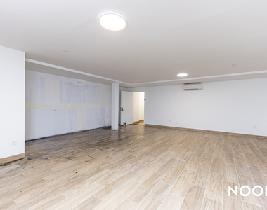 589 Knickerbocker Ave - Photo Thumbnail 3