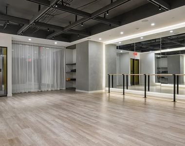 20 Rockwell Pl - Photo Thumbnail 5