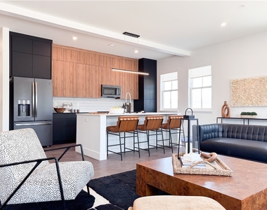 75 Monroe Avenue - Photo Thumbnail 1