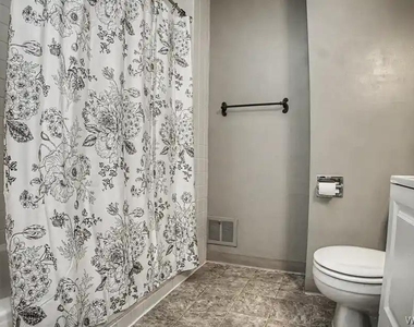 493 Delaware Avenue - Photo Thumbnail 36