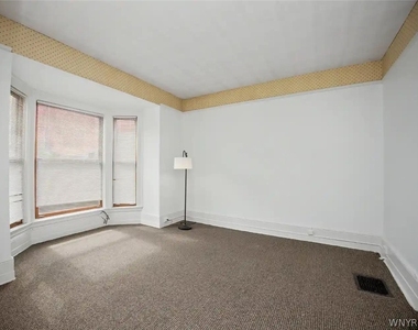 493 Delaware Avenue - Photo Thumbnail 10