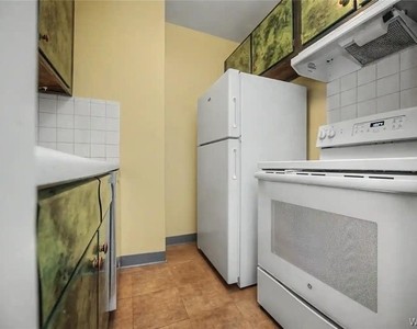493 Delaware Avenue - Photo Thumbnail 17