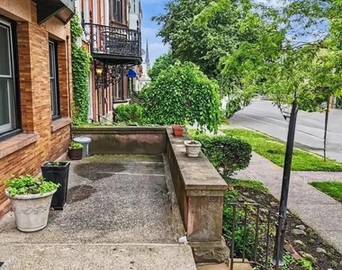 493 Delaware Avenue - Photo Thumbnail 4