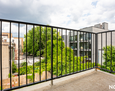 491 Evergreen Ave - Photo Thumbnail 3