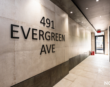 491 Evergreen Ave - Photo Thumbnail 17