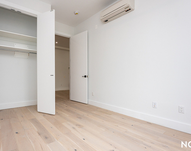 491 Evergreen Ave - Photo Thumbnail 11