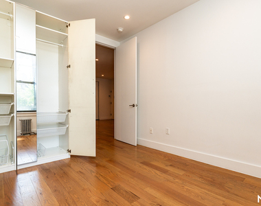 115 Carlton Ave - Photo Thumbnail 9