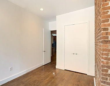 1047 Bedford Ave - Photo Thumbnail 5