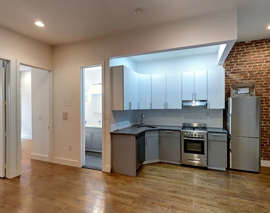 1047 Bedford Ave - Photo Thumbnail 7