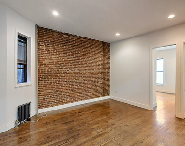 1047 Bedford Ave - Photo Thumbnail 9