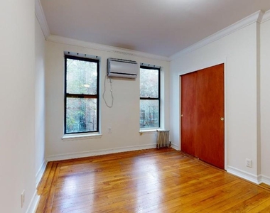 213 East 84th Street  - Photo Thumbnail 1
