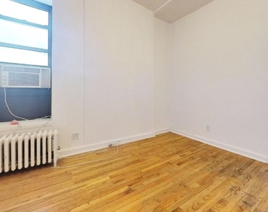 500 East 76th Street  - Photo Thumbnail 1