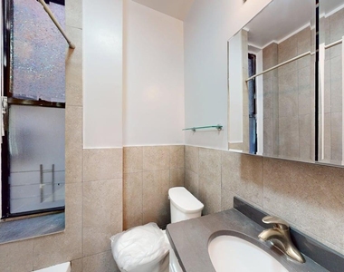 East 91st Street - Photo Thumbnail 3