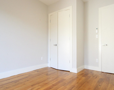 443 Harman St  - Photo Thumbnail 8