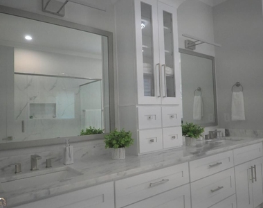 4229 Giverney Boulevard - Photo Thumbnail 6