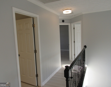 305 Sunderland Circle - Photo Thumbnail 36