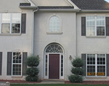 305 Sunderland Circle - Photo Thumbnail 2