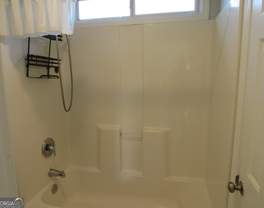 305 Sunderland Circle - Photo Thumbnail 32