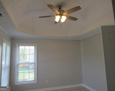 305 Sunderland Circle - Photo Thumbnail 29