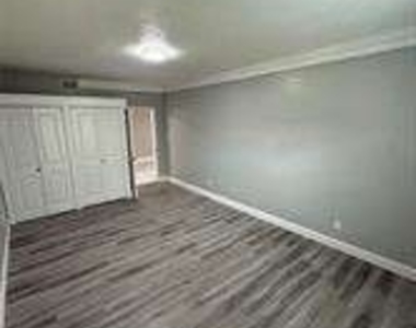 3800 Raiders Ridge Drive - Photo Thumbnail 9