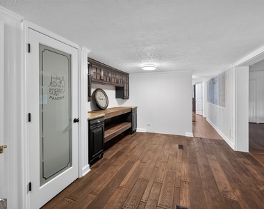 1455 Courtney Lane - Photo Thumbnail 7
