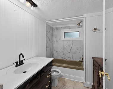 1455 Courtney Lane - Photo Thumbnail 9
