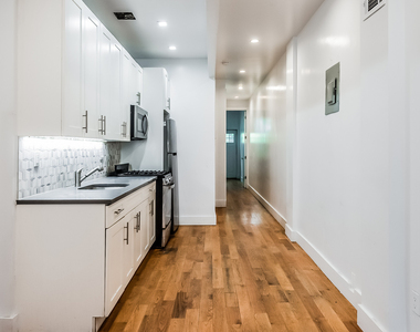 1141 Greene Ave - Photo Thumbnail 6