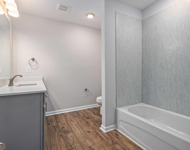 144 Crest Pointe - Photo Thumbnail 6