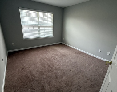 1667 Overview Circle - Photo Thumbnail 12