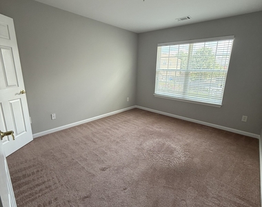1667 Overview Circle - Photo Thumbnail 13