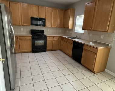 1667 Overview Circle - Photo Thumbnail 8