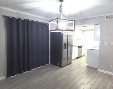 147 Northdale Place - Photo Thumbnail 5