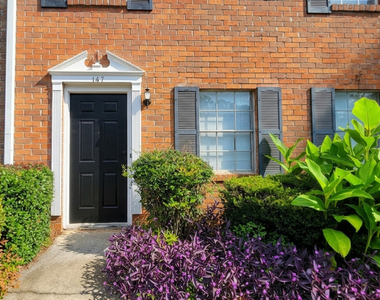 147 Northdale Place - Photo Thumbnail 1