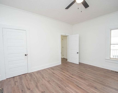 903 Georgia Avenue - Photo Thumbnail 12