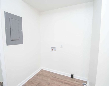903 Georgia Avenue - Photo Thumbnail 9