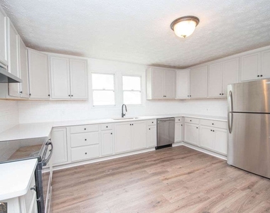 903 Georgia Avenue - Photo Thumbnail 7