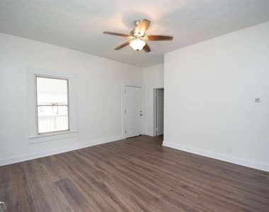 903 Georgia Avenue - Photo Thumbnail 5