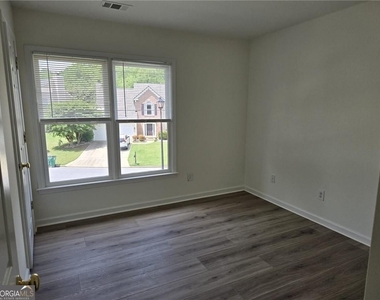 10845 Glenbarr Drive - Photo Thumbnail 13