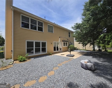 10845 Glenbarr Drive - Photo Thumbnail 15