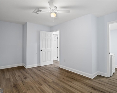 2223 Columbia Drive - Photo Thumbnail 24