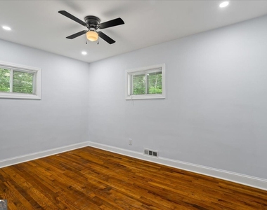 2223 Columbia Drive - Photo Thumbnail 13