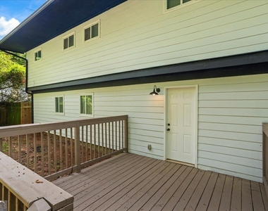 2223 Columbia Drive - Photo Thumbnail 38