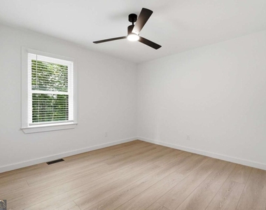 26 Ridgeview Court - Photo Thumbnail 5