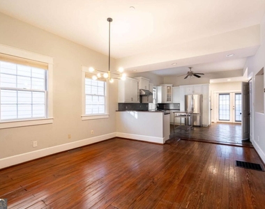 311 Josephine Street Ne - Photo Thumbnail 9