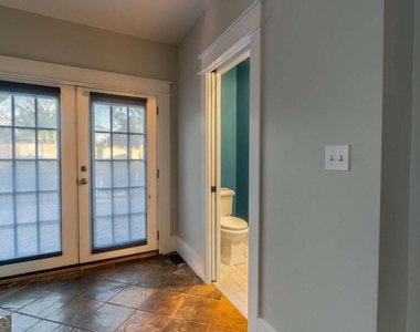 311 Josephine Street Ne - Photo Thumbnail 38