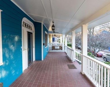 311 Josephine Street Ne - Photo Thumbnail 2