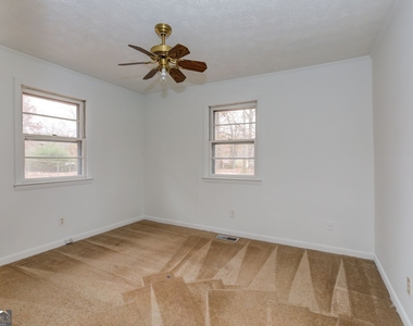 2213 Davis Road - Photo Thumbnail 11