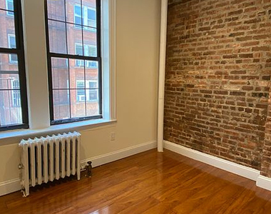 71 Pineapple St - Photo Thumbnail 9