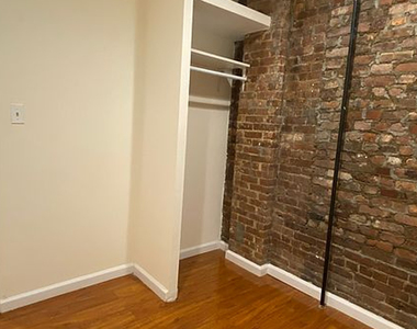 71 Pineapple St - Photo Thumbnail 4