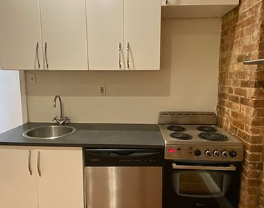 71 Pineapple St - Photo Thumbnail 10
